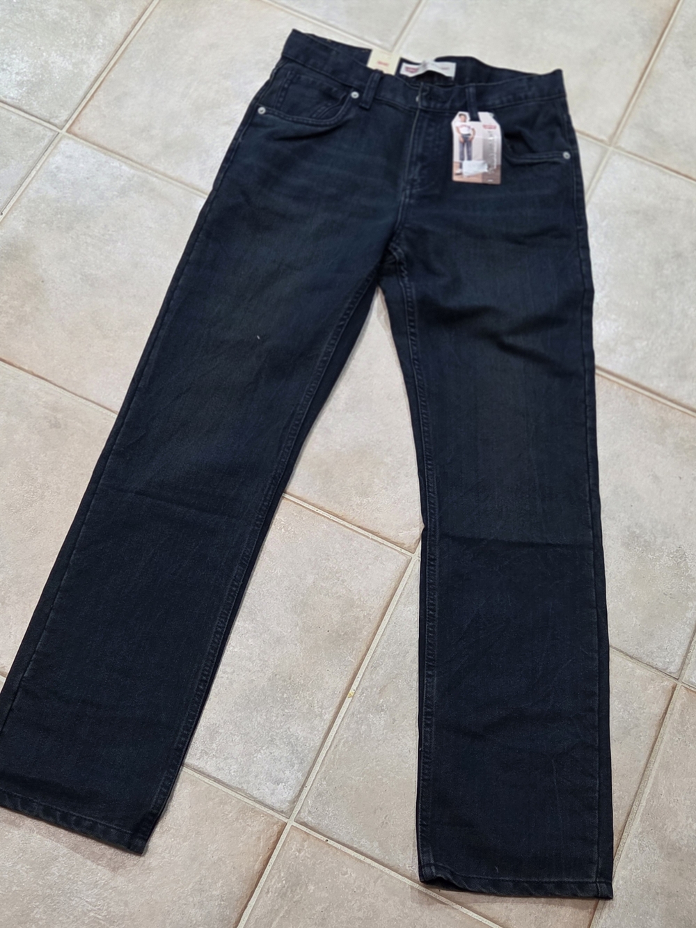 Straight Fit Levis 514 Jeans in Dark Denim